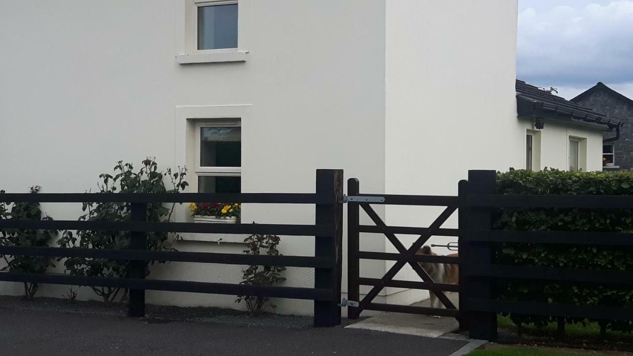 Chapel Meadow Lodge Clonard 외부 사진